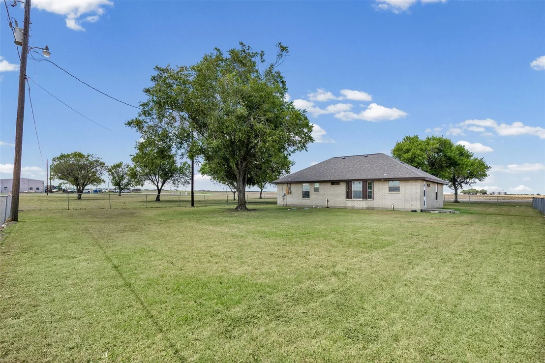 Photo of 403 County View RD