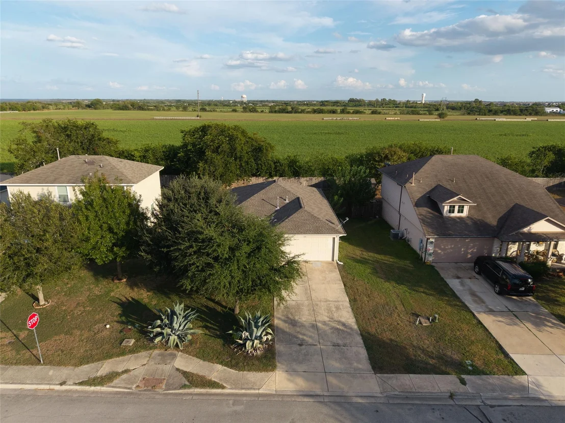 Photo of 221 Ames CV