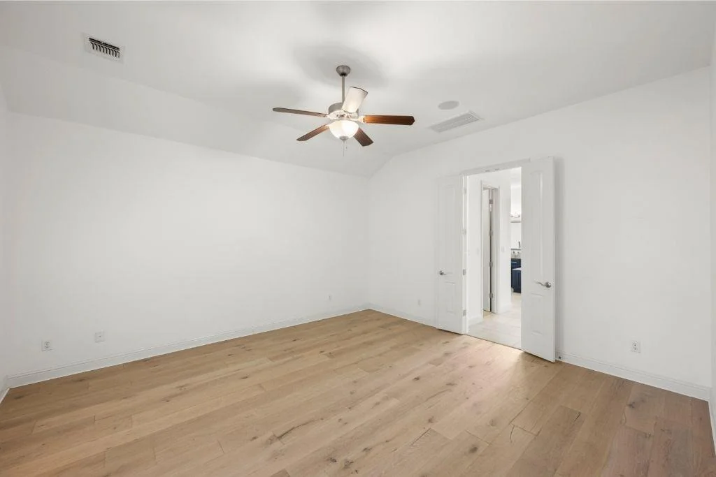Photo of 102 Kildrummy LN