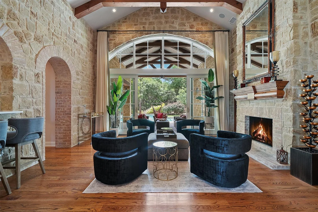 Photo of 6712 Valburn DR