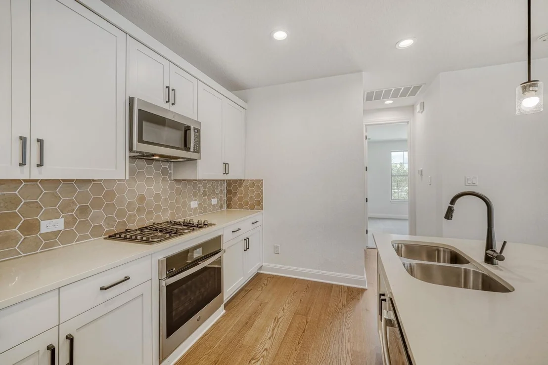 Photo of 448 Burlington DR