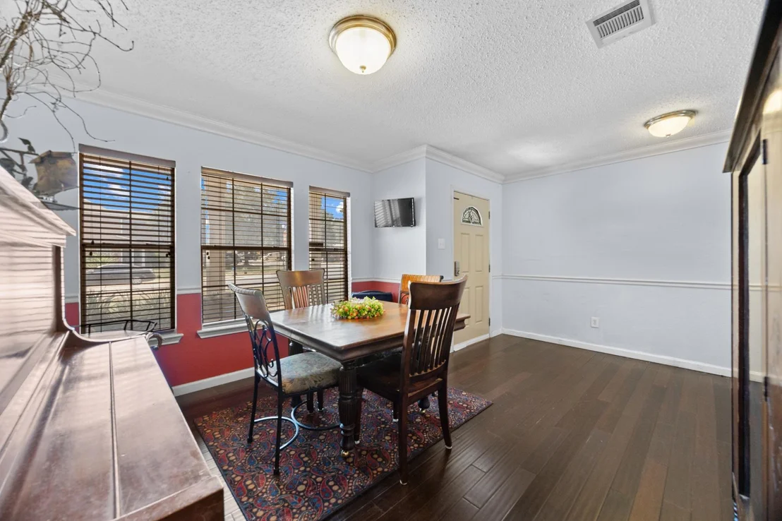 Photo of 1001 Canterbury TRL