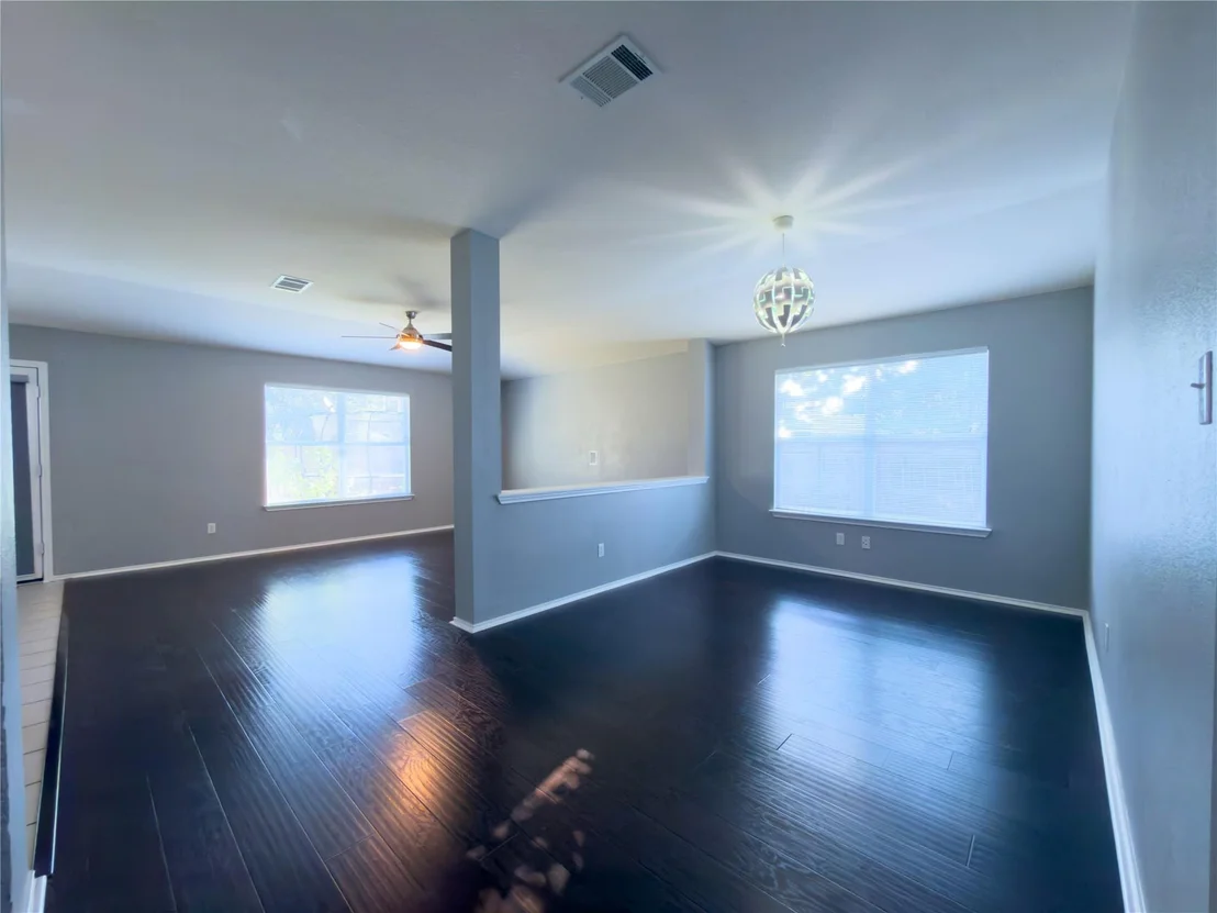 Photo of 310 Bubbling Brook DR