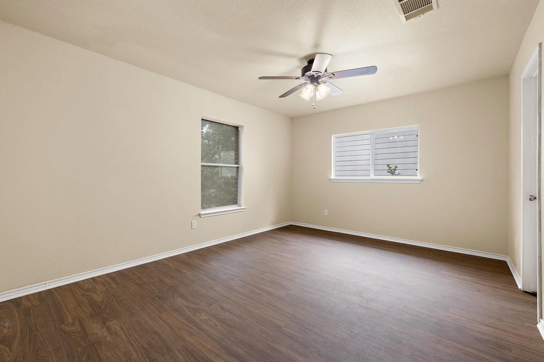 Photo of 2104 Deer Creek TRL