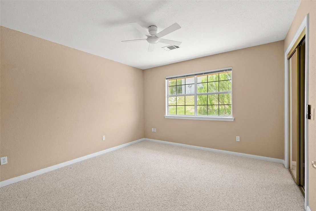 Photo of 115 Greenridge LN