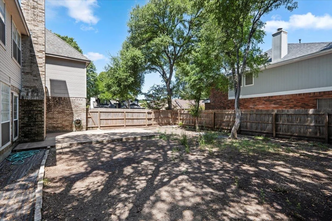 Photo of 10116 Pinehurst DR