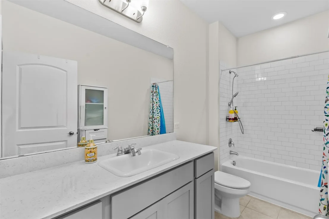 Photo of 405 Gaida LOOP