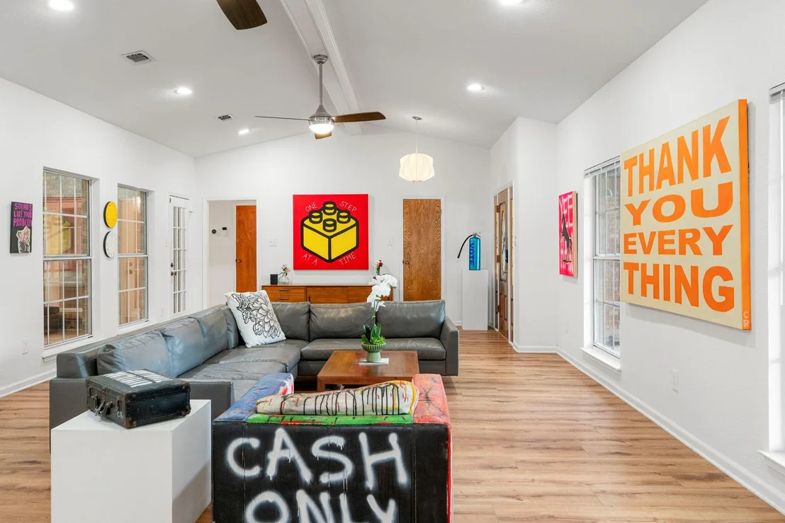 Photo of 400 Hackberry ST