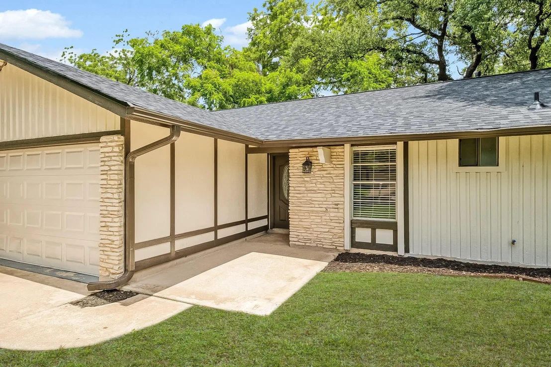Photo of 10417 Firethorn LN