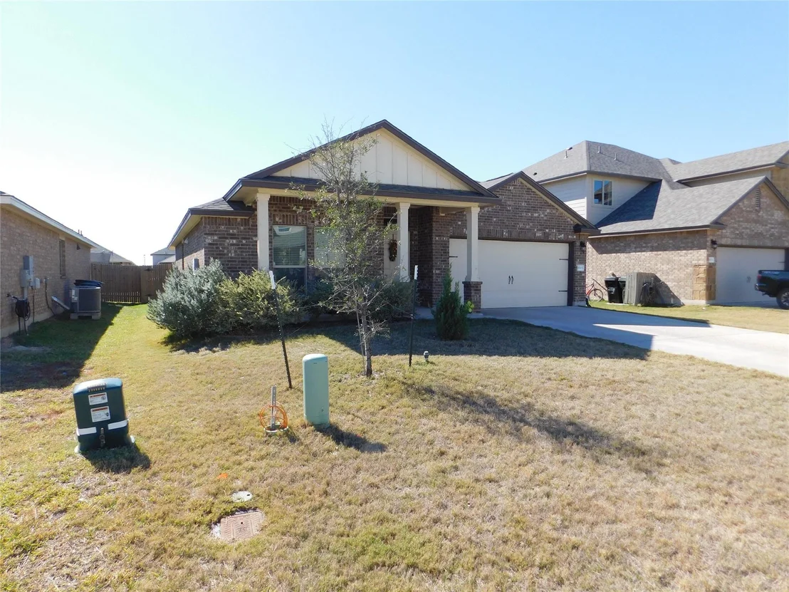 Photo of 8915 Hidden Oaks DR