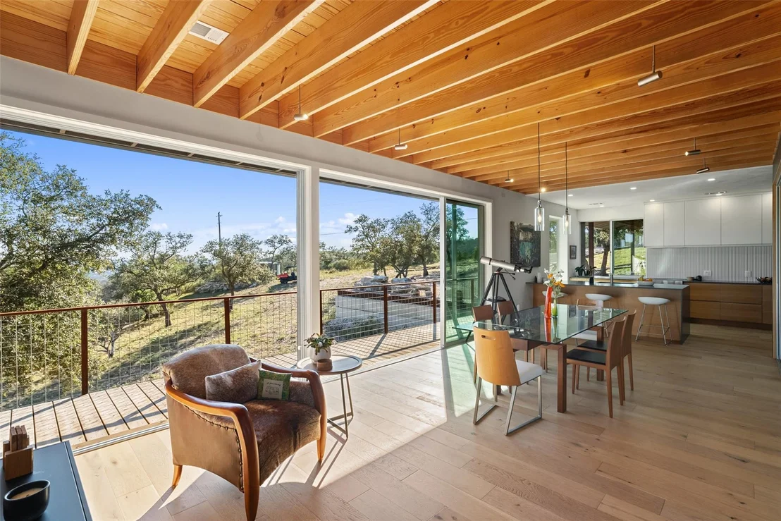 Photo of 2037 Wolf Creek Ranch RD