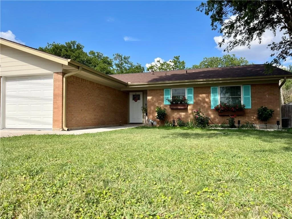 Photo of 216 Lizzie ST