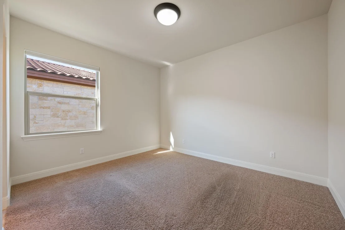 Photo of 102 Cedar Glen CV