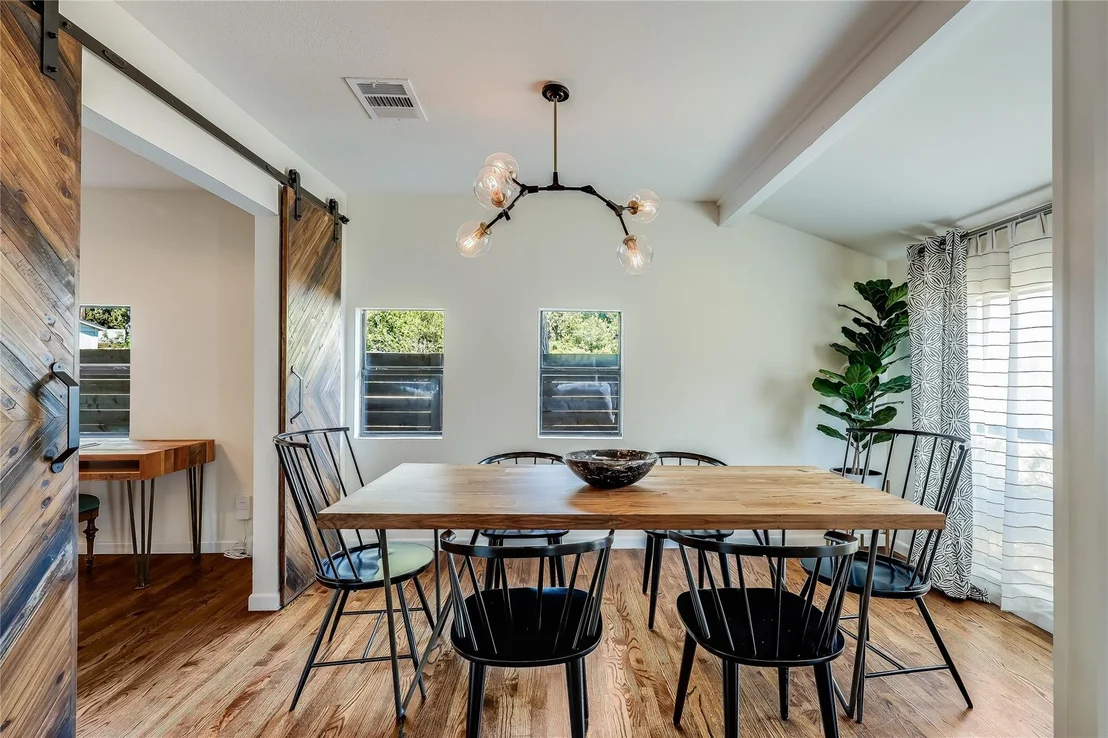 Photo of 5202 Knight CIR