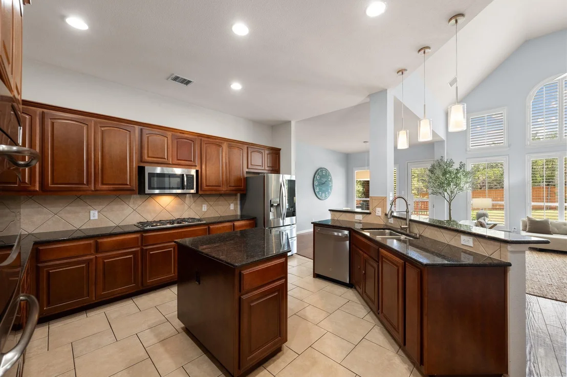 Photo of 490 Aspen DR