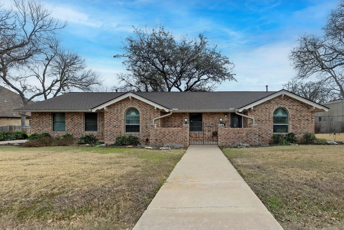 Photo of 3607 Curtis DR