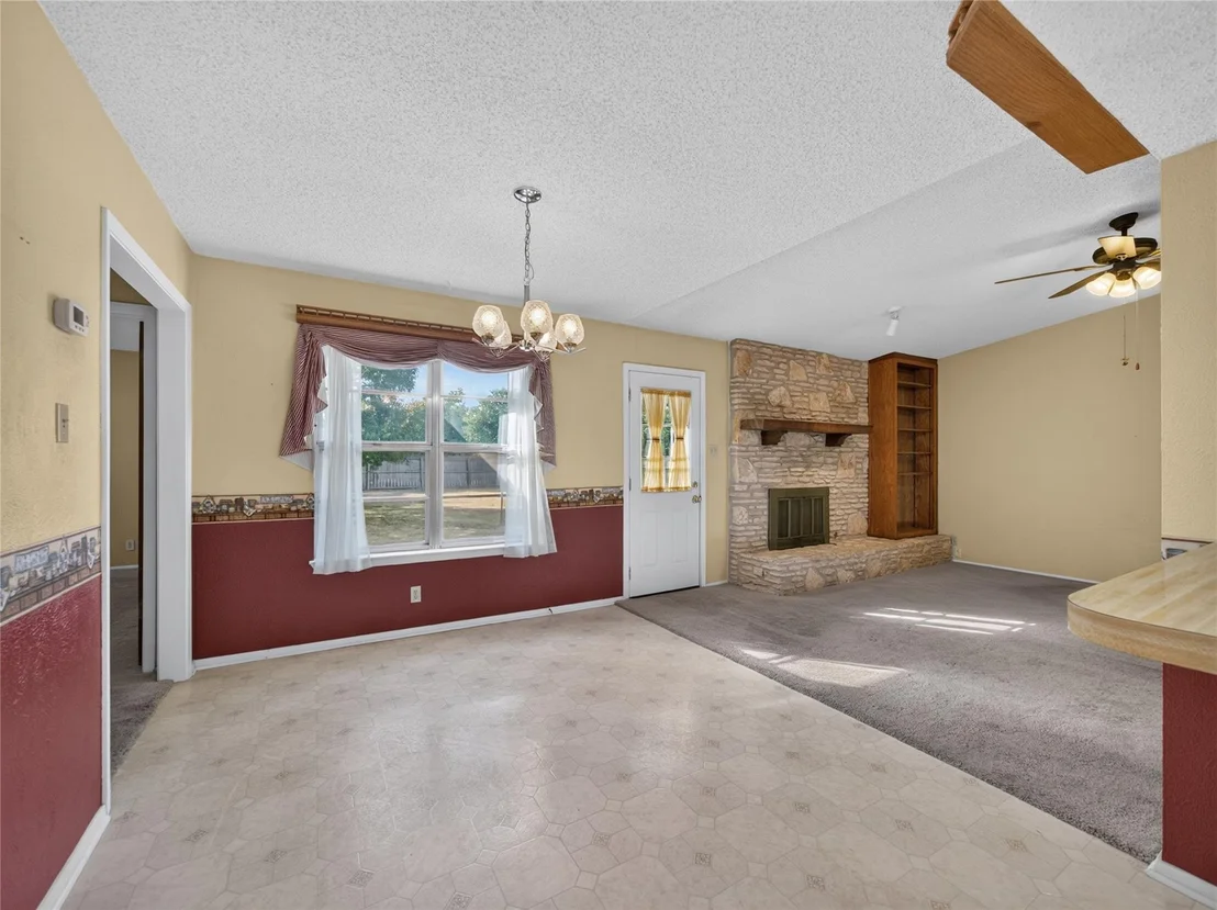 Photo of 404 E Central DR