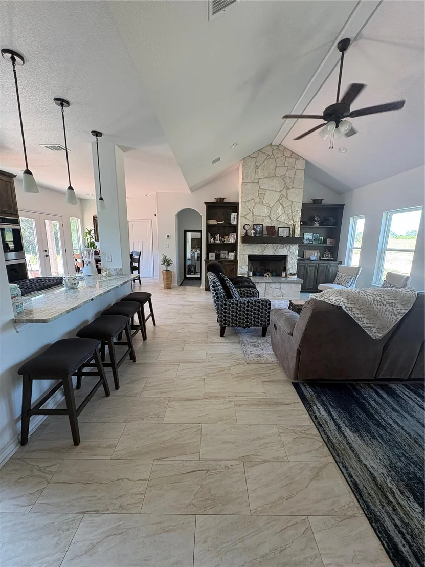 Photo of 668 Fairview DR