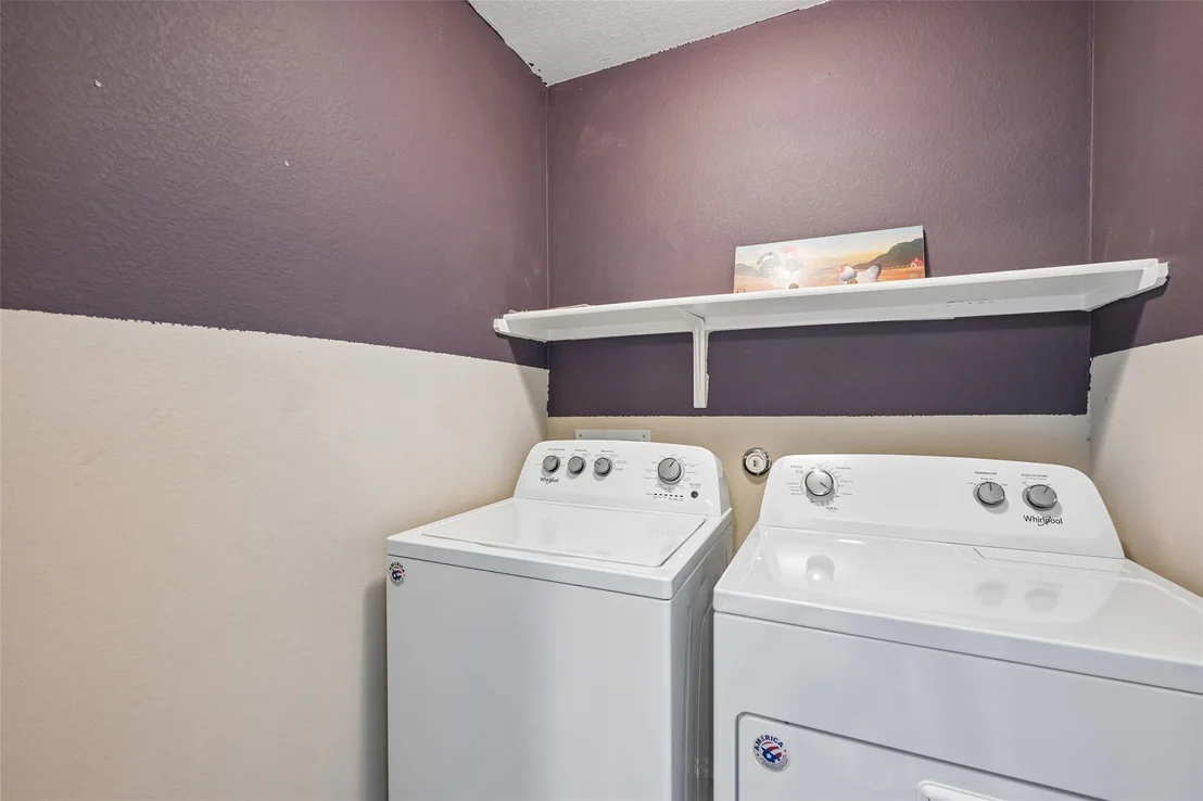 Photo of 140 Lynn Crest BND
