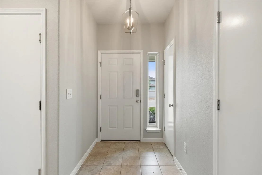 Photo of 366 Eagle Brook LN