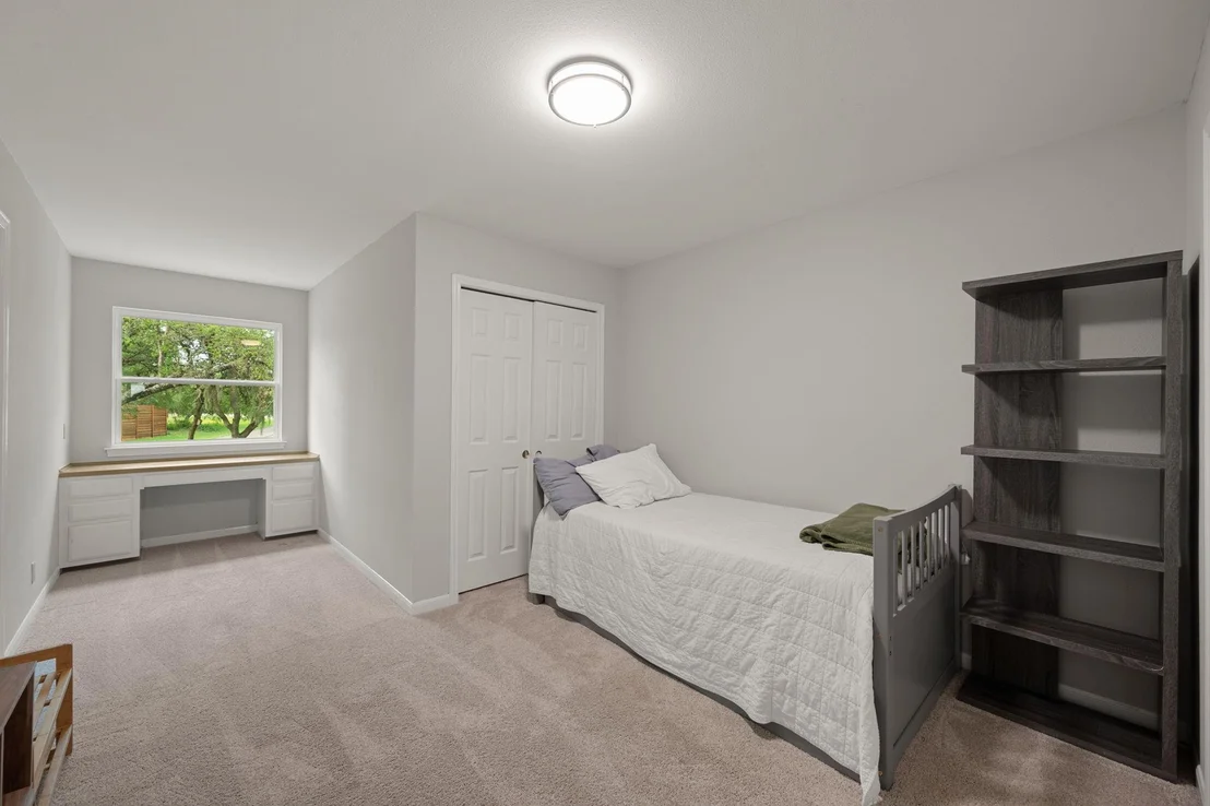 Photo of 622 Thousand Oaks LOOP