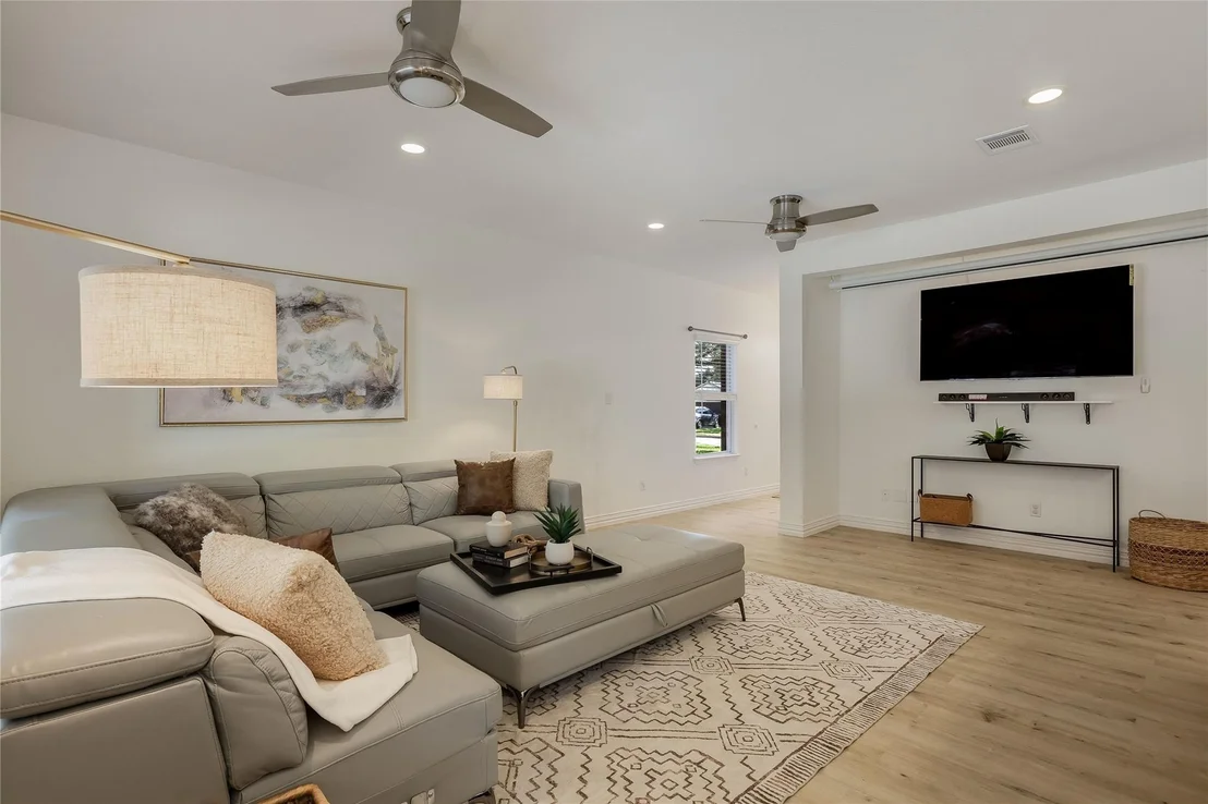 Photo of 3228 Arroyo Bluff LN