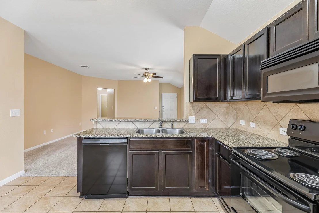 Photo of 505 Pinnacle DR