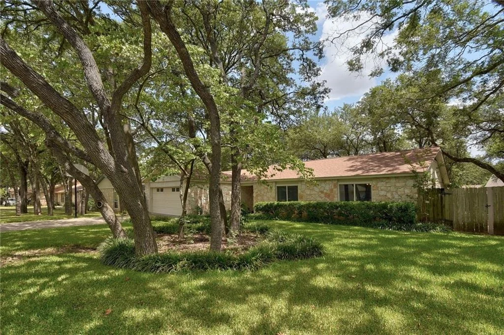 Photo of 9001 Bubbling Springs TRL