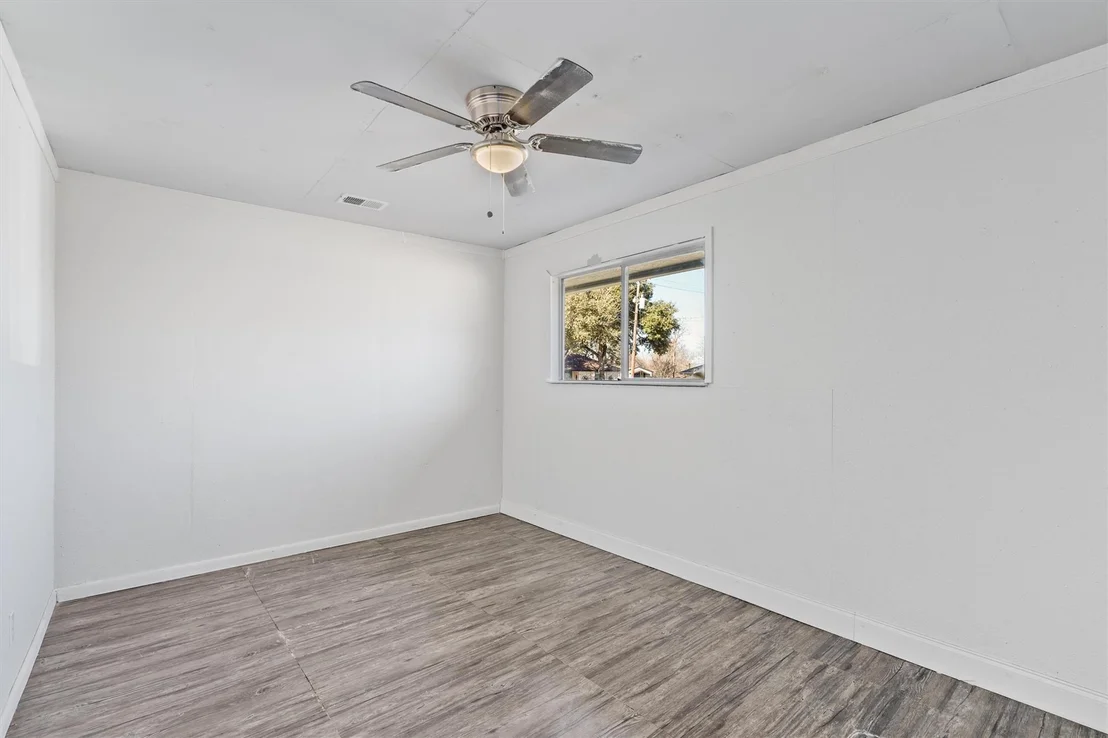 Photo of 702 Garden Villa CIR