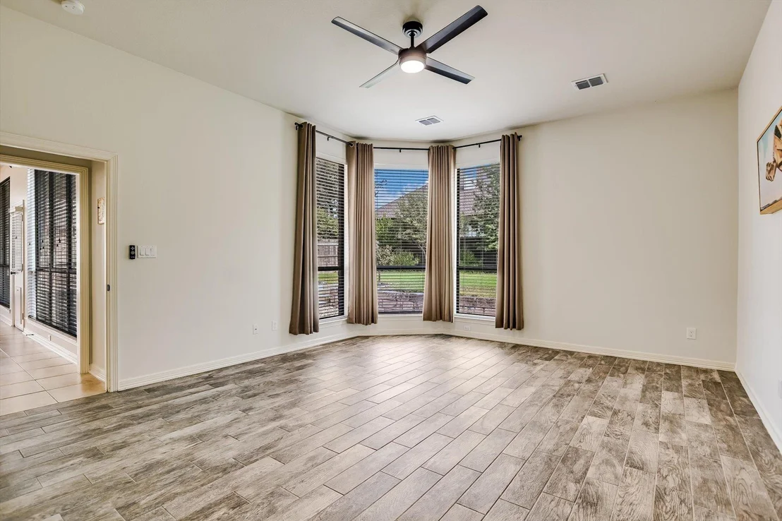 Photo of 213 Mirafield LN