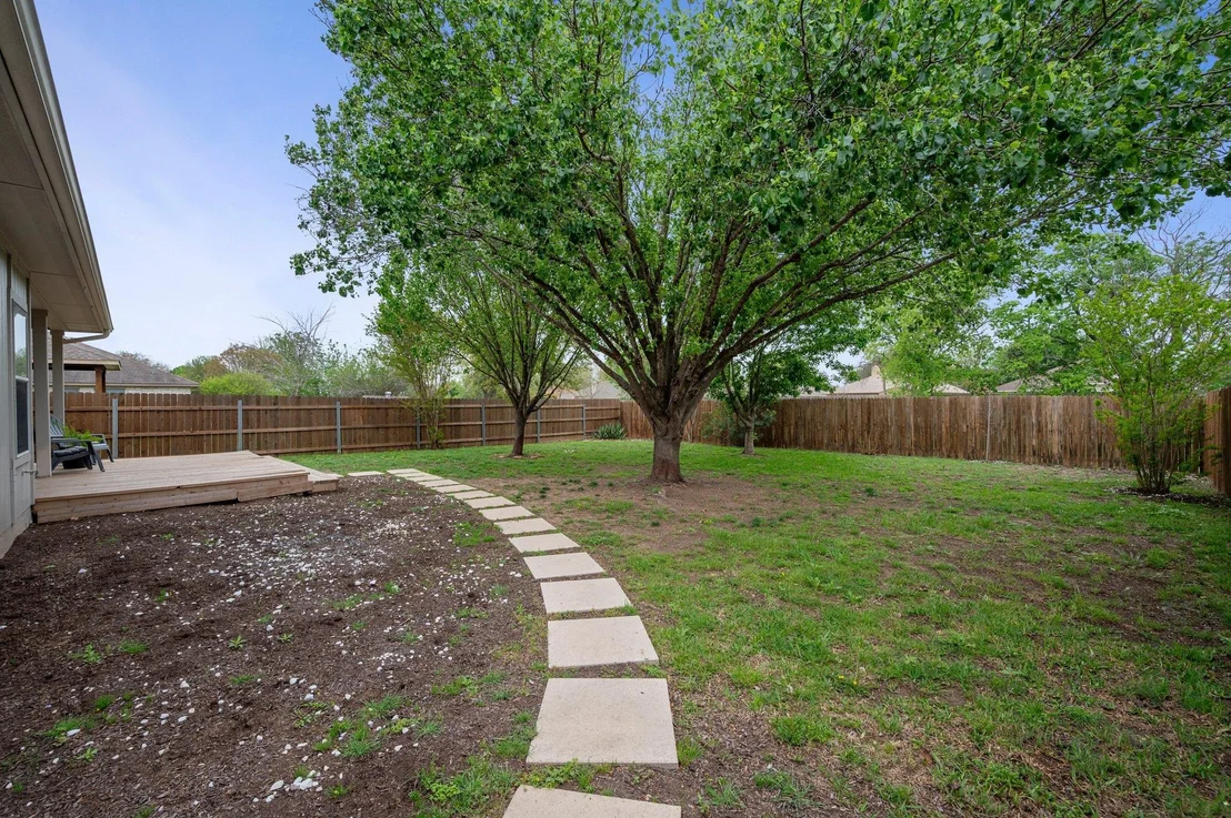 Photo of 121 Gainer DR