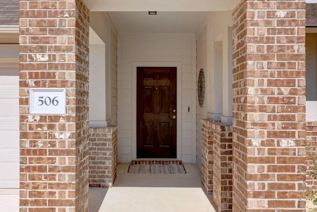 Photo of 506 Hendelson LN