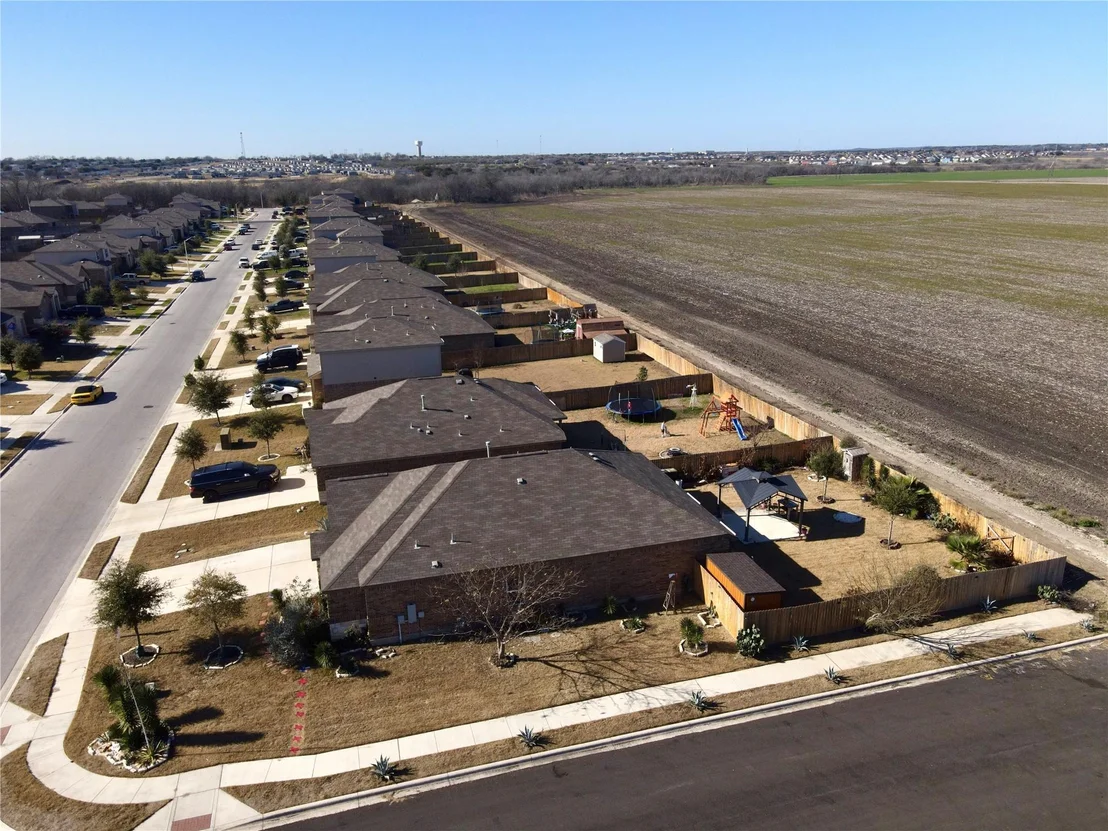 Photo of 1458 Violet LN