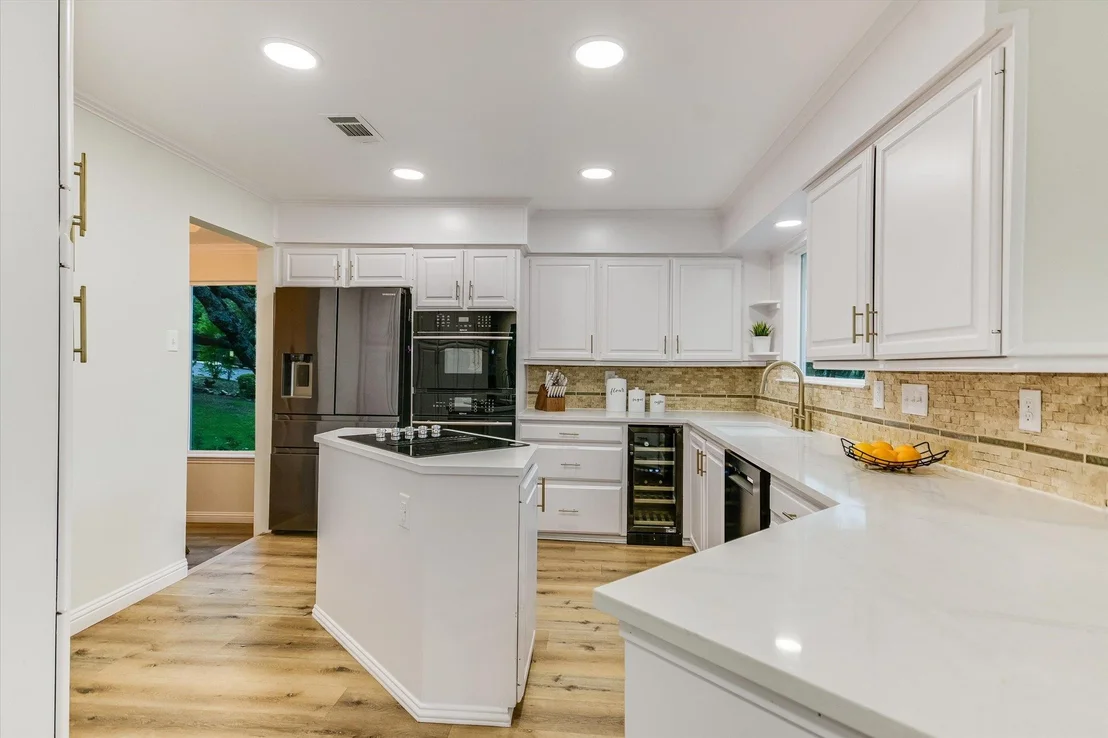 Photo of 8105 Bell Mountain DR