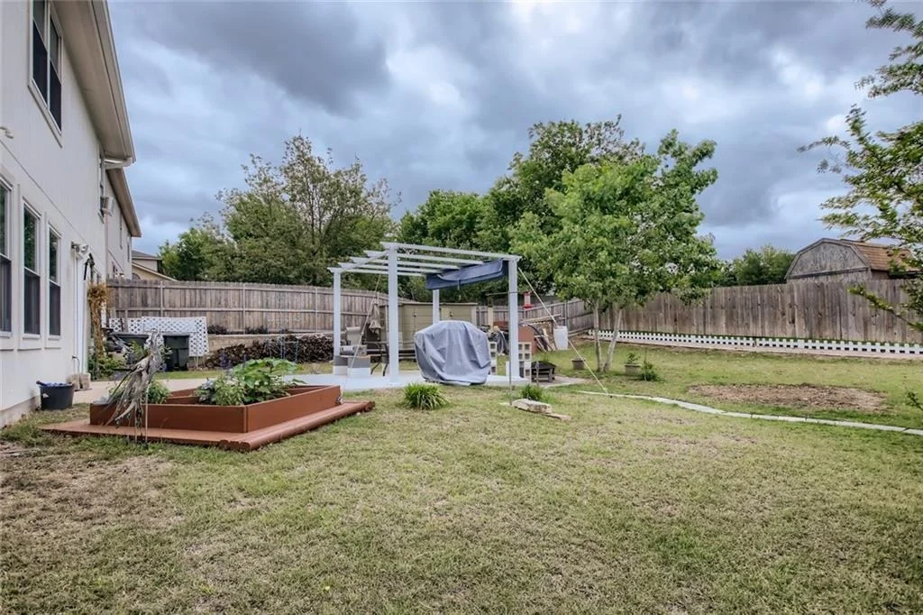 Photo of 1329 Amberwood LOOP