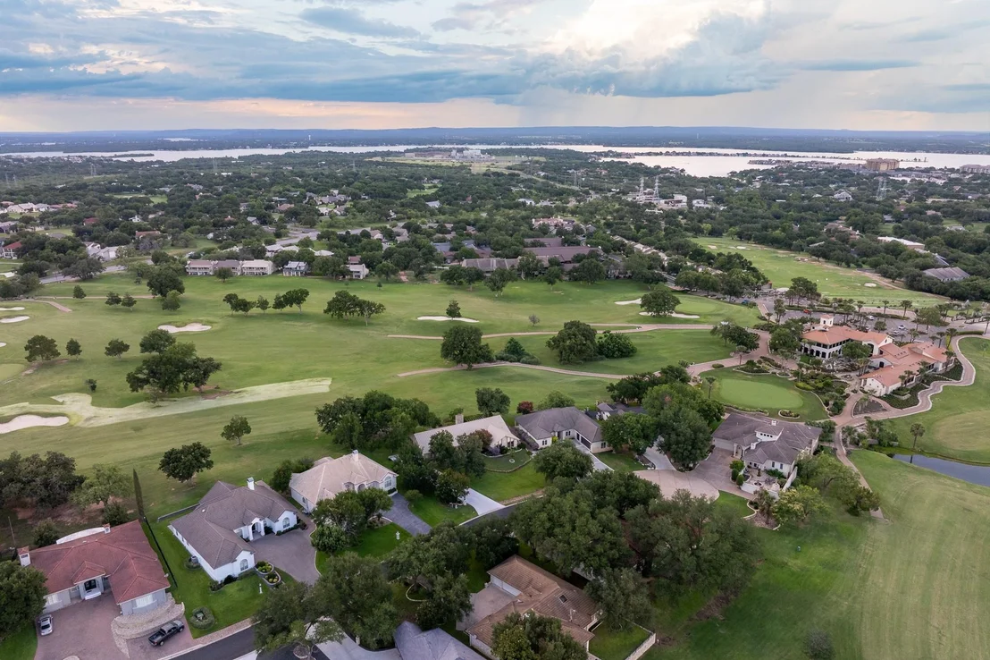 Photo of 2820 Aurora