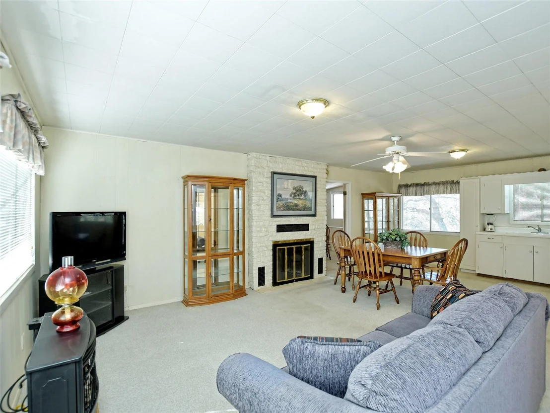 Photo of 24805 Lake View DR