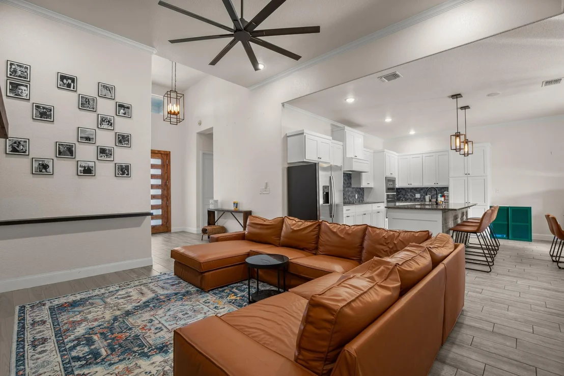 Photo of 136 Greg LN
