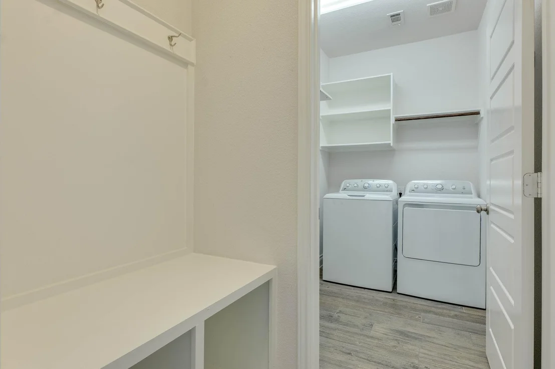 Photo of 337 CROSSVINE TRL