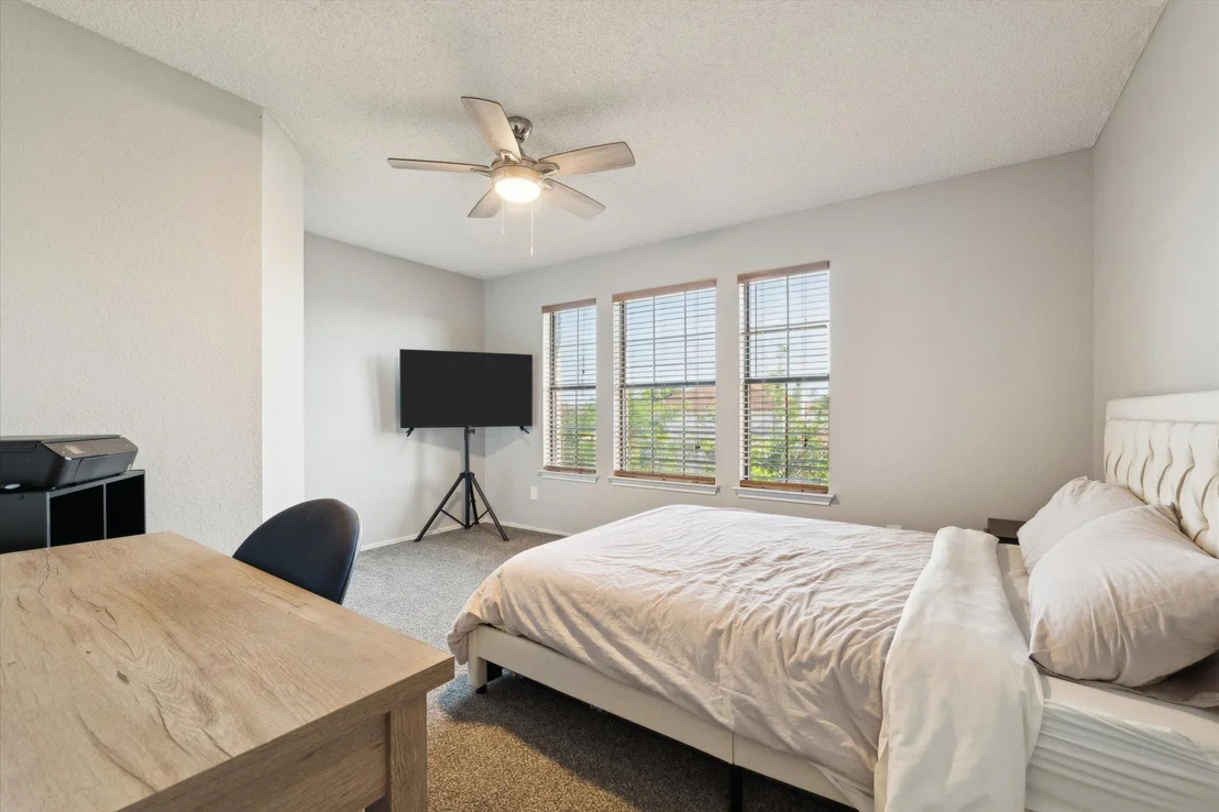 Photo of 315 Barber DR