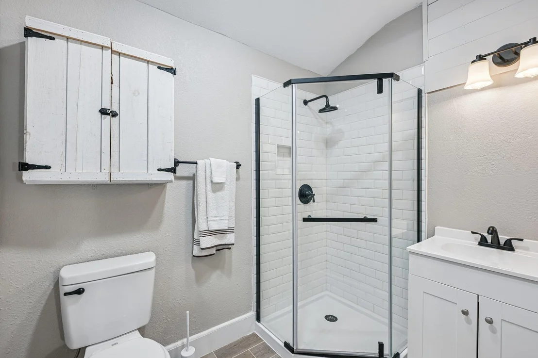 Photo of 541 Hidden Oaks DR