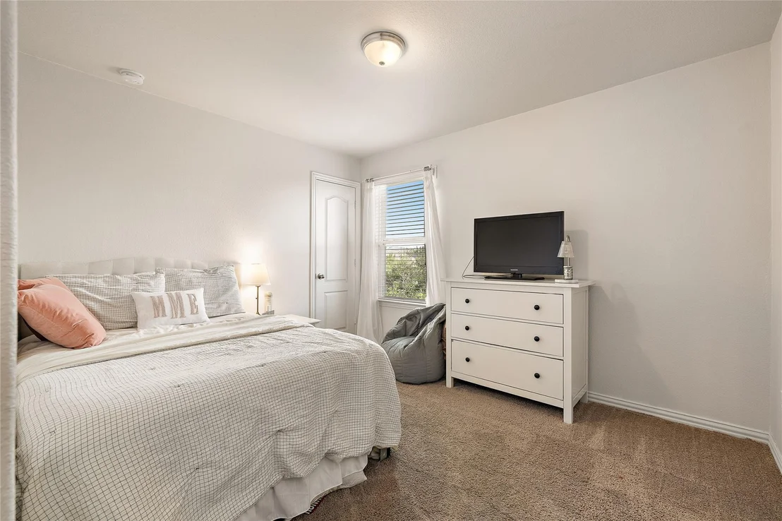 Photo of 223 Volterra CV
