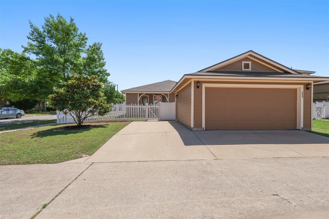 Photo of 600 Gabriel Mills DR