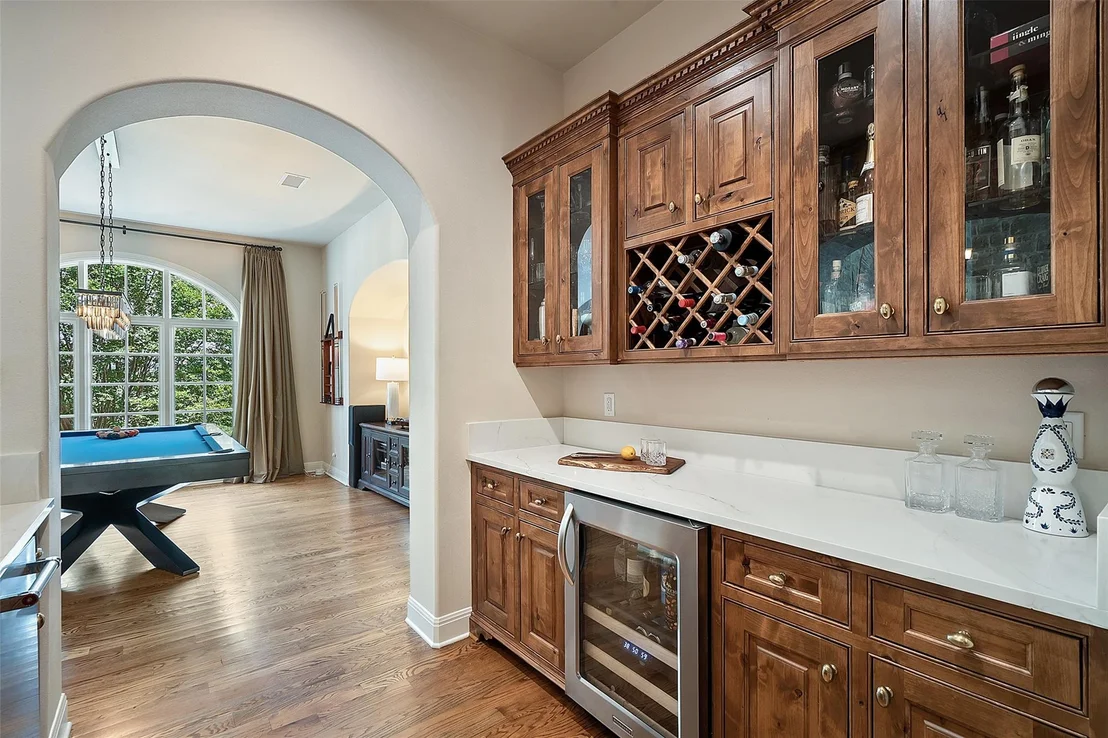 Photo of 6712 Valburn DR