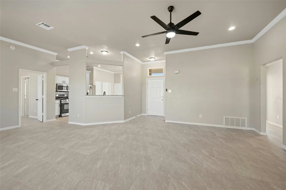 Photo of 246 Bastian LN