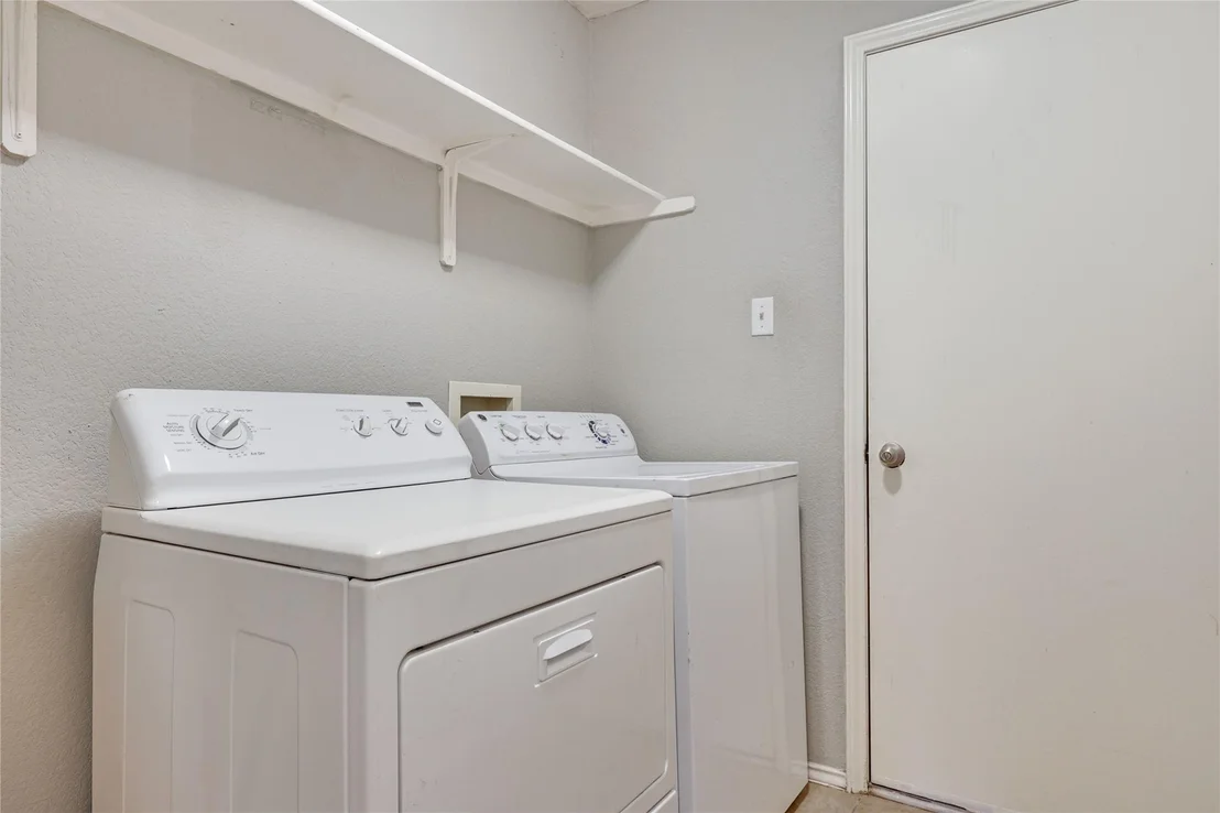 Photo of 3800 Hickox DR
