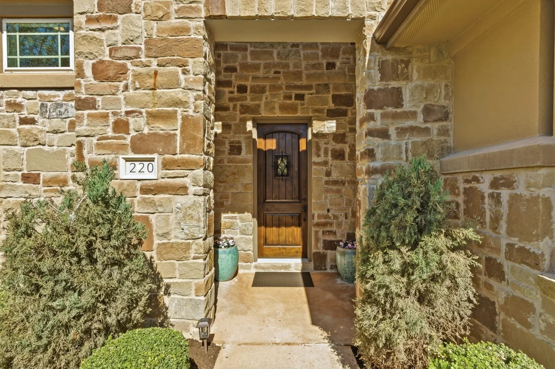 Photo of 220 Tavish TRL