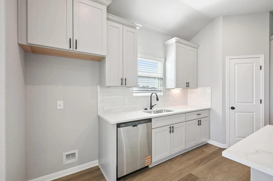 Photo of 174 Dorian DR