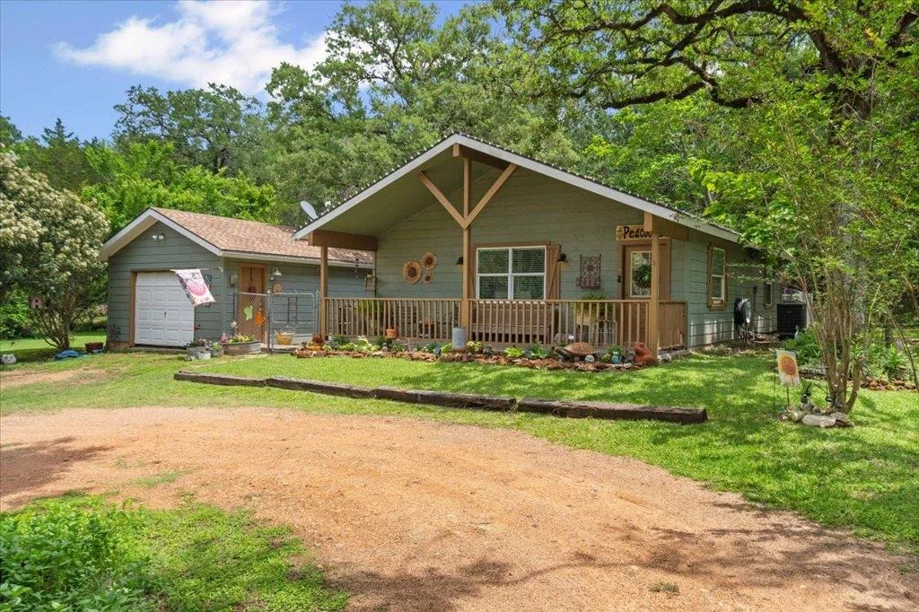 Photo of 107 Mountain Valley DR