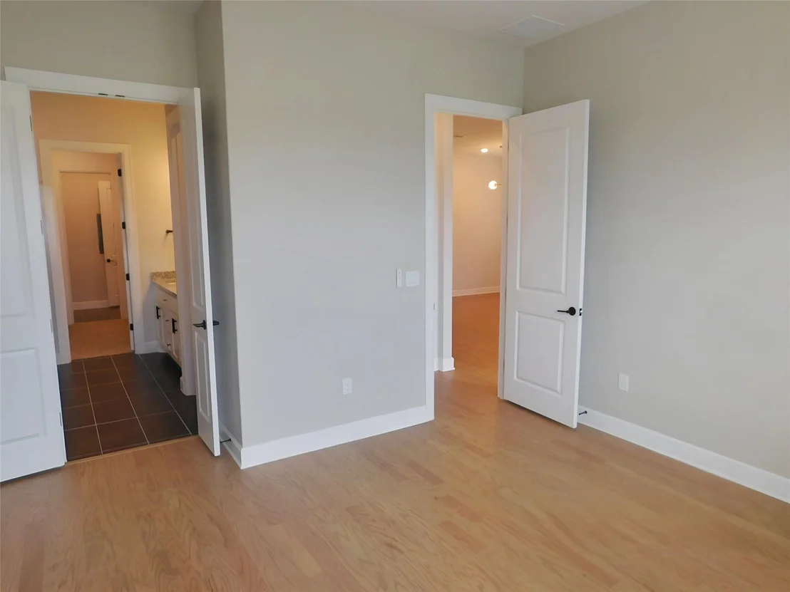Photo of 11808 DILLON FALLS DR